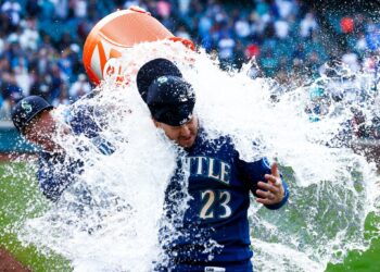 Ty France’s Game-Winning RBI Single Ignites Team to Victory!